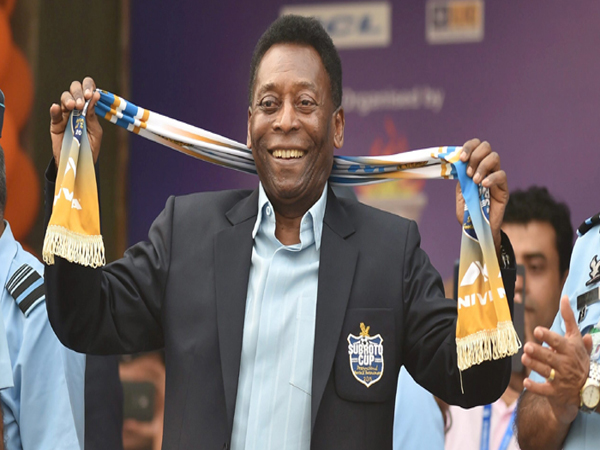 New Delhi: Brazilian football legend Pele reacts during the Under-17 boys final match of the Subroto Cup at the Ambedkar Stadium in New Delhi on Friday. PTI Photo by Vijay Verma   (PTI10_16_2015_000225B) *** Local Caption ***