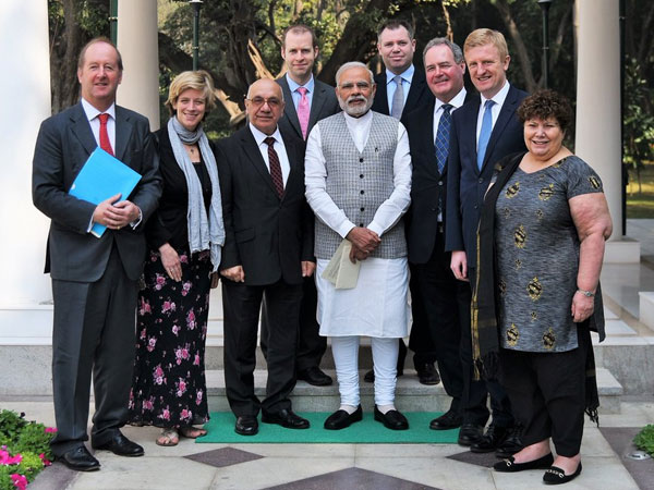 UK-deligation-visits-india